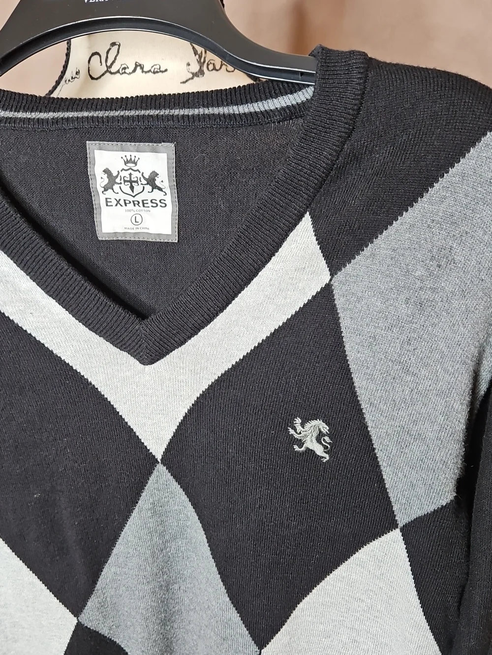 Express Men's V-Neck Argyle Sweater 100% Cotton Black/Grey Size Large